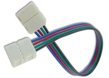 Porcellana Colore del connettore della striscia del cavo LED di Solderless multi personalizzabile qualsiasi angolo fornitore