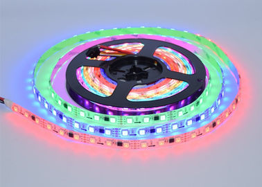 Porcellana Striscia magica di WS2818 IC Digital LED, strisce luminose eccellenti decorative di CC 12V LED fornitore
